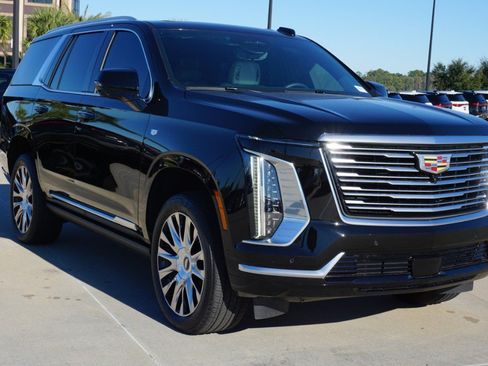 Used 2025 Cadillac Escalade Premium Luxury Platinum w/ LPO, Floor Liner Package image 3