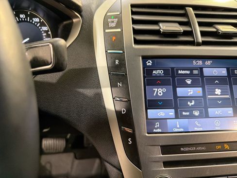 Used 2020 Lincoln MKZ Reserve w/ Elements Package image 21