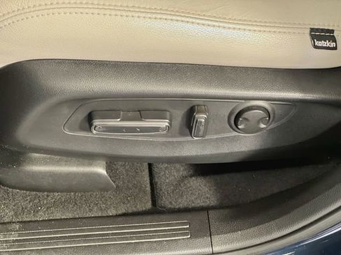 Used 2023 Honda CR-V EX image 13