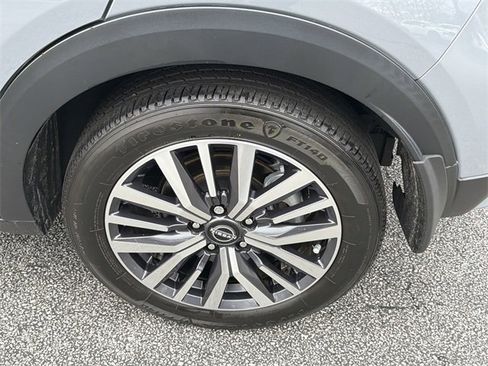 Certified 2023 Nissan Kicks SV image 20