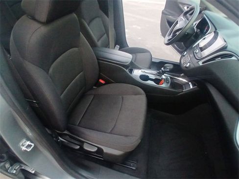 Used 2025 Chevrolet Malibu LT image 23
