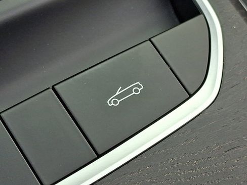 Certified 2023 BMW 430i xDrive Convertible w/ M Sport Package image 26