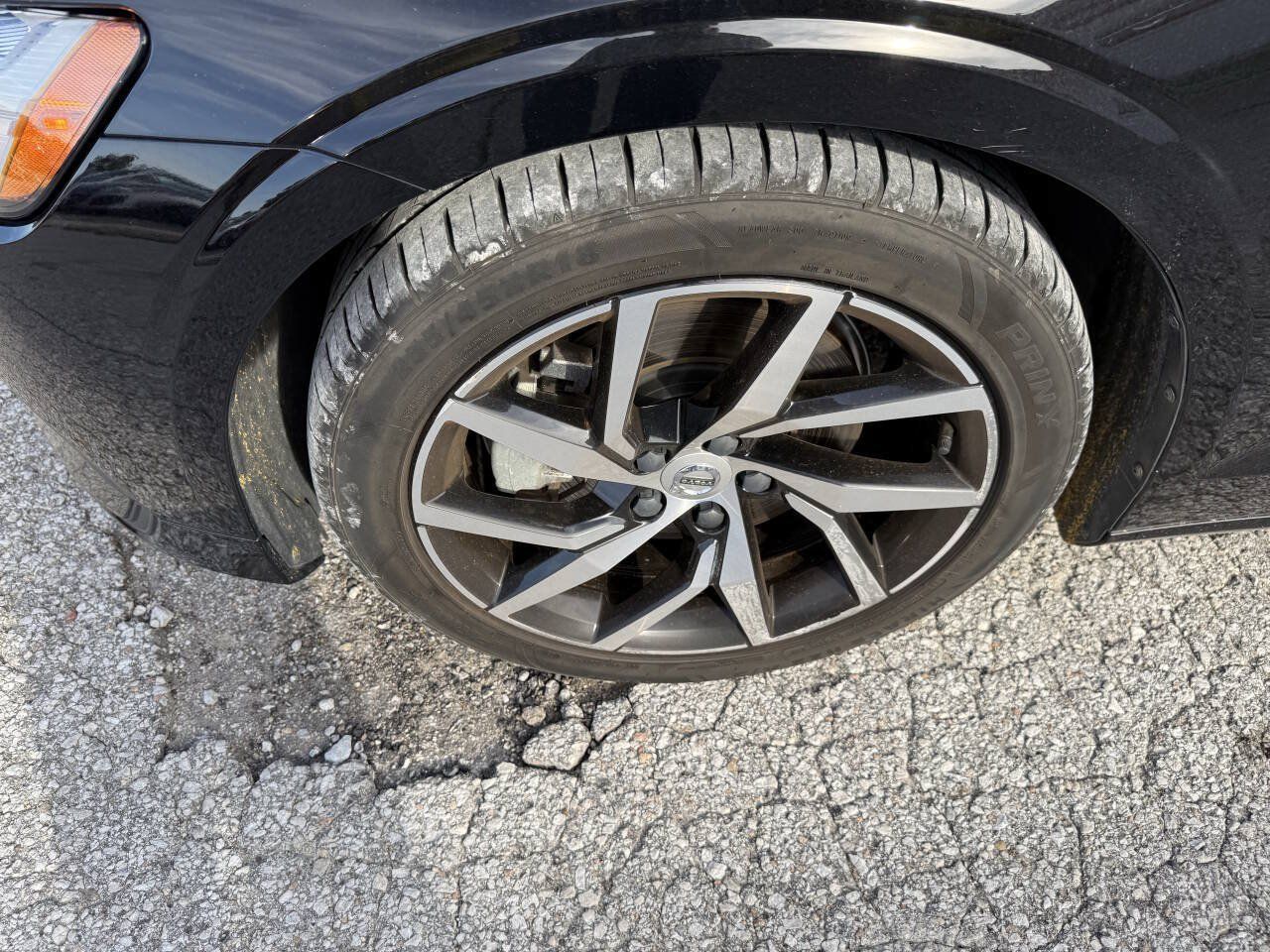 Used 2019 Volvo S60 T5 Momentum w/ Premium Package FWD image 12