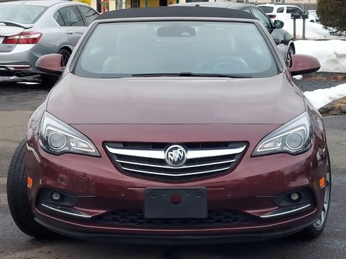 Used 2018 Buick Cascada Premium image 2