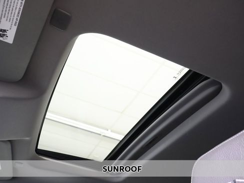 Used 2019 GMC Sierra 1500 Denali w/ Technology Package image 4