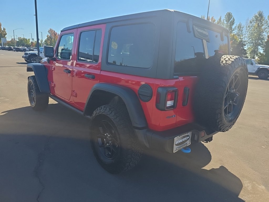 Used 2024 Jeep Wrangler Unlimited AWD/4WD image 3