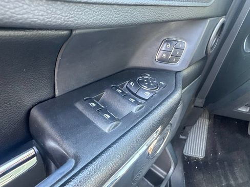 Used 2020 Ford Expedition Max XLT w/ Equipment Group 202A RWD image 5