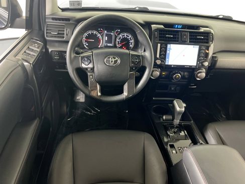 Used 2022 Toyota 4Runner TRD Off-Road Premium AWD/4WD image 24