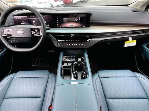 New 2026 Nissan Murano Platinum image 5