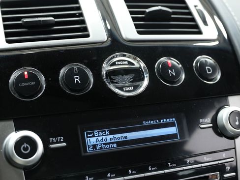 Used 2011 Aston Martin V8 Vantage Coupe RWD image 29