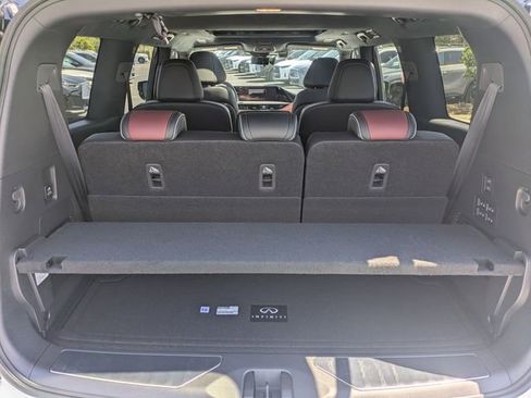 New 2026 INFINITI QX80 Autograph w/ Premium Cargo Package AWD/4WD image 12