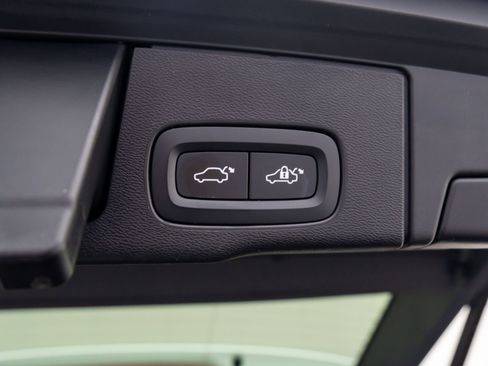 Used 2019 Volvo XC60 T5 Inscription w/ Protection Package Premier image 31