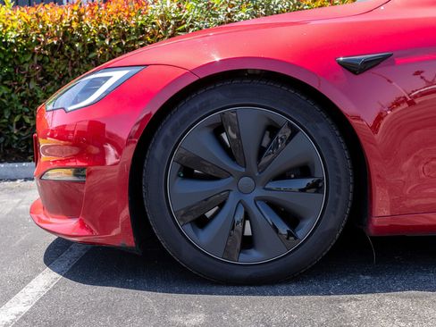 Used 2022 Tesla Model S Standard Range AWD/4WD image 4