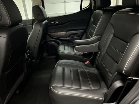 Certified 2022 GMC Acadia Denali w/ Denali Ultimate Package AWD/4WD image 26