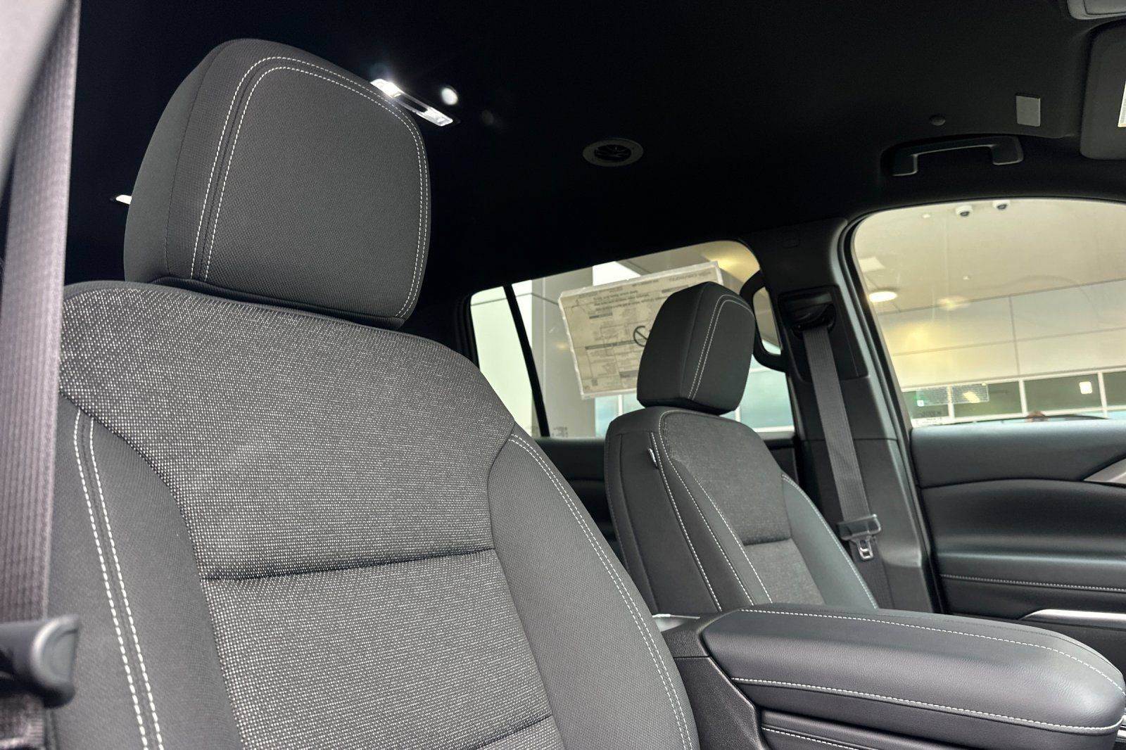 New 2026 Chevrolet Traverse LT w/ LPO, Floor Liner Package FWD image 18