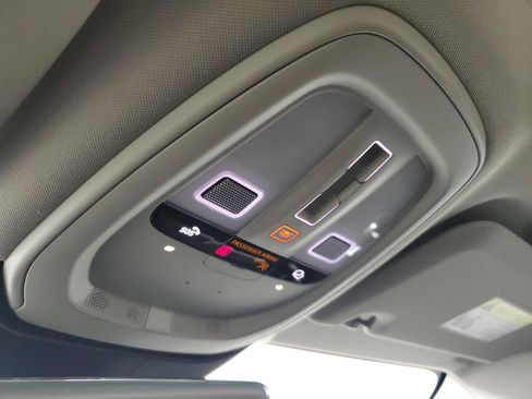 Used 2023 Volvo S60 T8 Plus AWD/4WD image 33