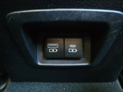 Used 2022 Toyota Corolla Cross LE image 13