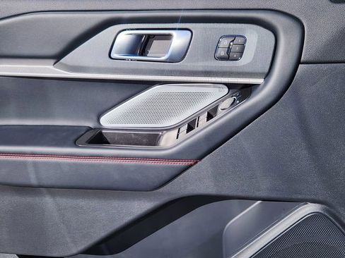 New 2026 Ford Explorer ST image 9