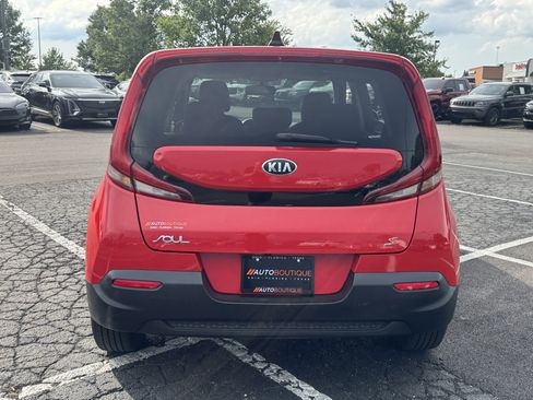 Used 2020 Kia Soul LX FWD image 12