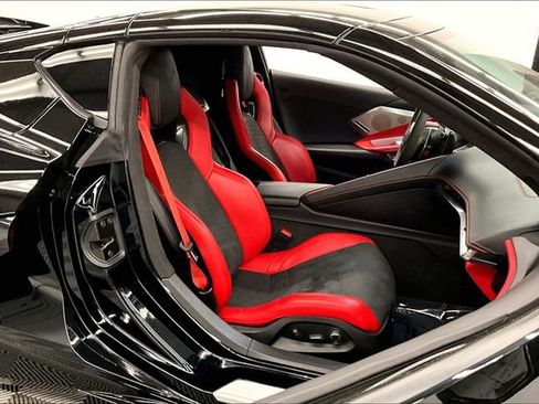 Used 2023 Chevrolet Corvette Stingray Premium Cpe w/ Battery Protection Package RWD image 8