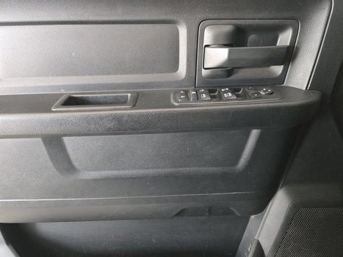 Used 2018 RAM 1500 Tradesman w/ Chrome Appearance Group AWD/4WD image 23