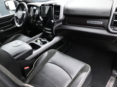 Used 2022 RAM 2500 Laramie w/ Night Edition image 19