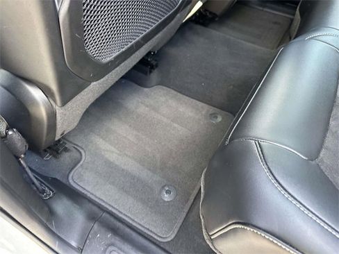 Certified 2023 Jeep Grand Cherokee Altitude image 19