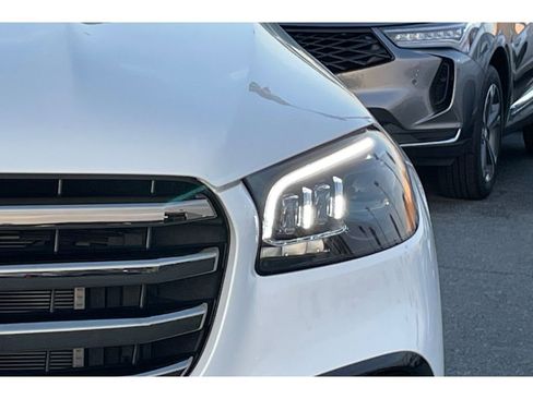 Used 2024 Mercedes-Benz GLS 450 4MATIC w/ AMG Line Exterior image 52
