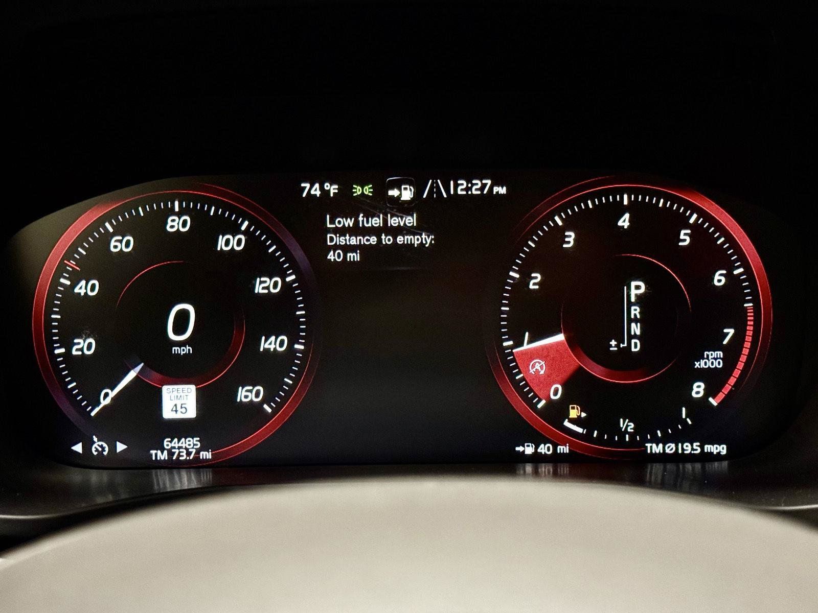 Used 2023 Volvo XC60 B5 Plus FWD image 23
