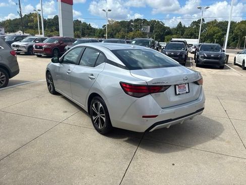 Used 2023 Nissan Sentra SV w/ All-Weather Package FWD image 5
