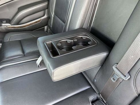 Used 2015 Chevrolet Suburban LT AWD/4WD image 12
