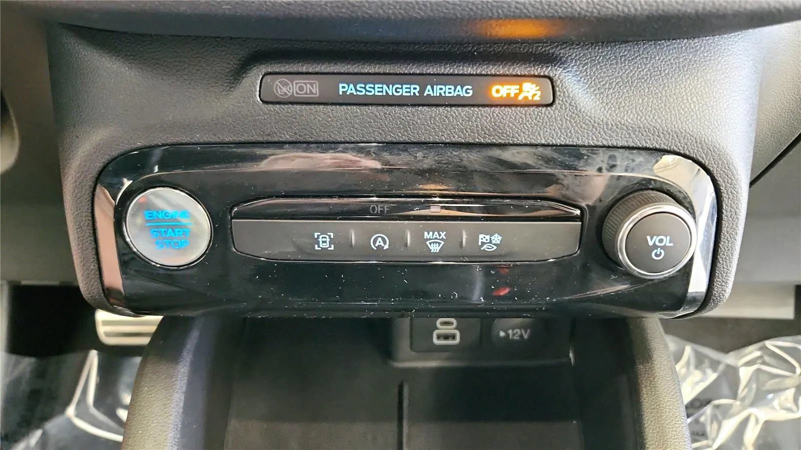 Used 2024 Ford Escape ST-Line w/ Tech Pack #1 AWD/4WD image 22