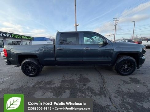 Used 2017 Chevrolet Silverado 1500 LT w/ All Star Edition image 4