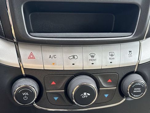 Used 2015 Dodge Journey SXT w/ Flexible Seating Group FWD image 22