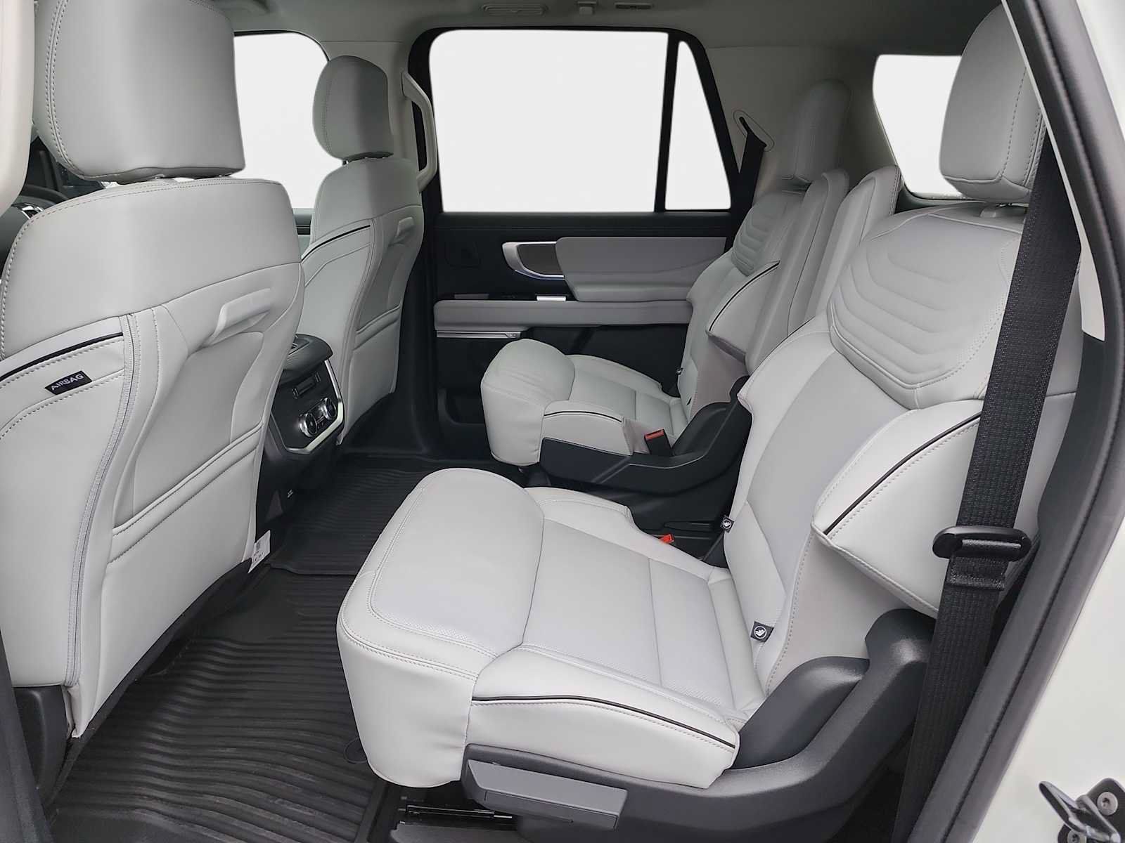 New 2025 Ford Expedition Max Platinum w/ Platinum Ultimate Package AWD/4WD image 15