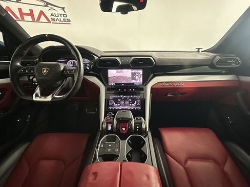 Used 2019 Lamborghini Urus image 31