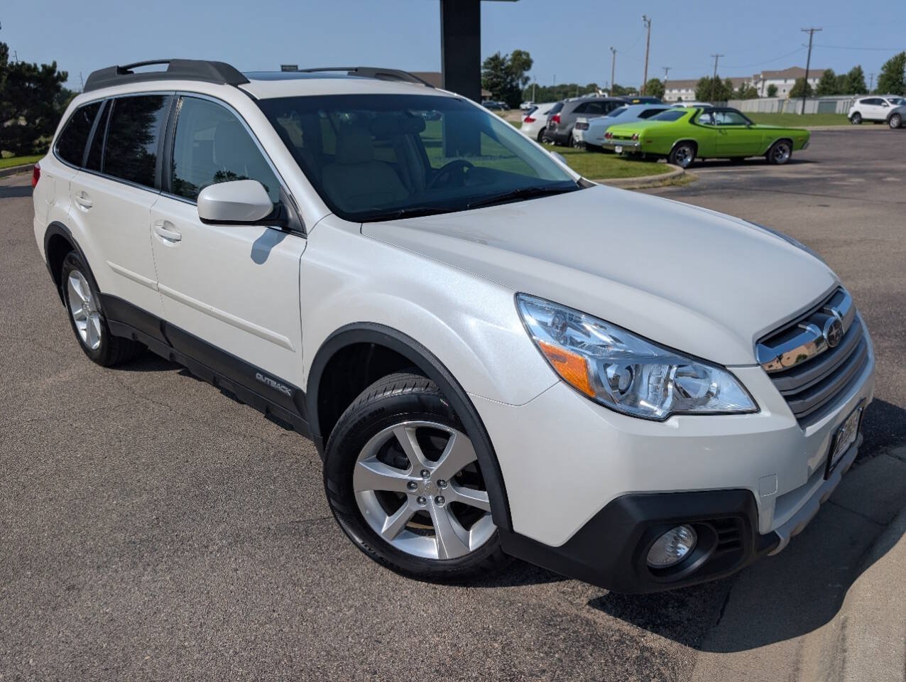 Used 2014 Subaru Outback 2.5i Limited AWD/4WD image 3