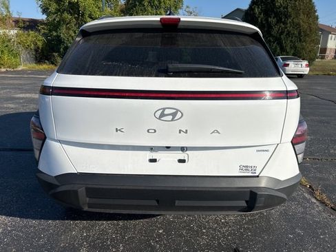 Used 2025 Hyundai Kona SEL image 6