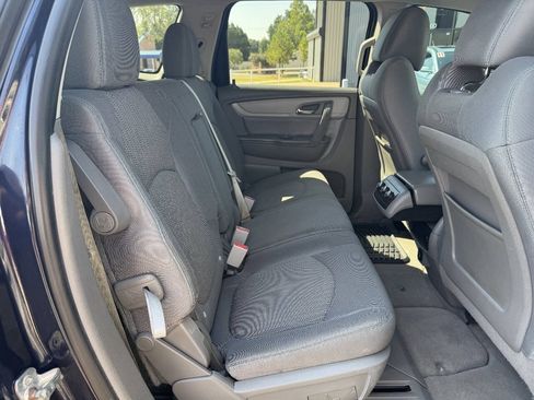 Used 2017 Chevrolet Traverse LS FWD image 22