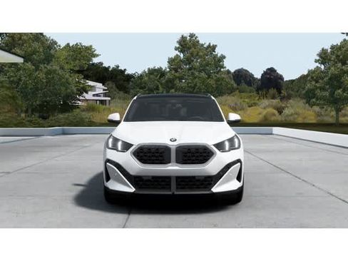 New 2026 BMW X2 xDrive28i w/ Convenience Package AWD/4WD image 3