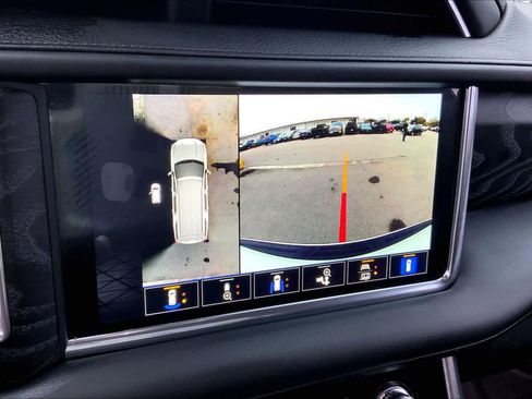 Used 2023 GMC Yukon Denali image 26