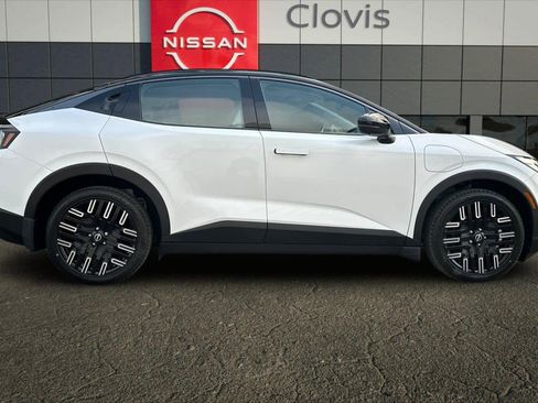 New 2026 Nissan Leaf Platinum+ image 9