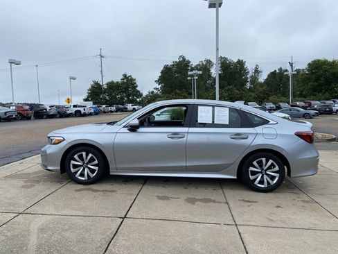 Used 2025 Honda Civic LX image 8