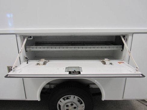 Used 2016 RAM ProMaster 2500 w/ Premium Appearance Group image 23