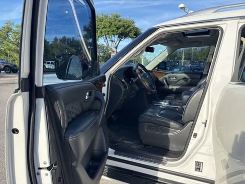 Used 2019 INFINITI QX80 Luxe w/ Proactive Package image 13