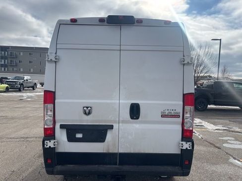 Used 2021 RAM ProMaster 2500 w/ Convenience Group FWD image 5