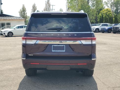 Certified 2024 Lincoln Navigator Reserve AWD/4WD image 5