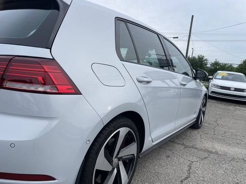 Used 2019 Volkswagen Golf 4-Door FWD image 5