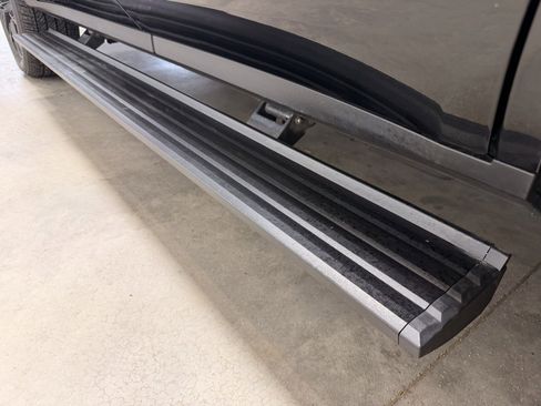 Used 2024 Chevrolet Tahoe Premier image 24