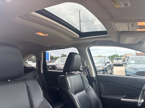 Used 2016 Honda CR-V Touring image 29